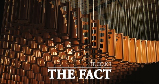 현대차, 2015 밀라노 디자인 위크 디자인 철학 선보여 현대자동차가 다음 달 13일부터 열리는 2015 밀라노 디자인 위크에서 현대차의 디자인 철학이 집대성된 새로운 예술 작품을 공개한다고 23일 밝혔다. / 현대자동차 제공