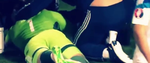 몬테네그로-러시아전 취소. 몬테네그로와 러시아의 유로 2016 예선 G조 5차전이 취소됐다. 이날 경기에서 러시아 골키퍼가 폭죽에 맞아 부상을 입었다. /유튜브 영상 캡처