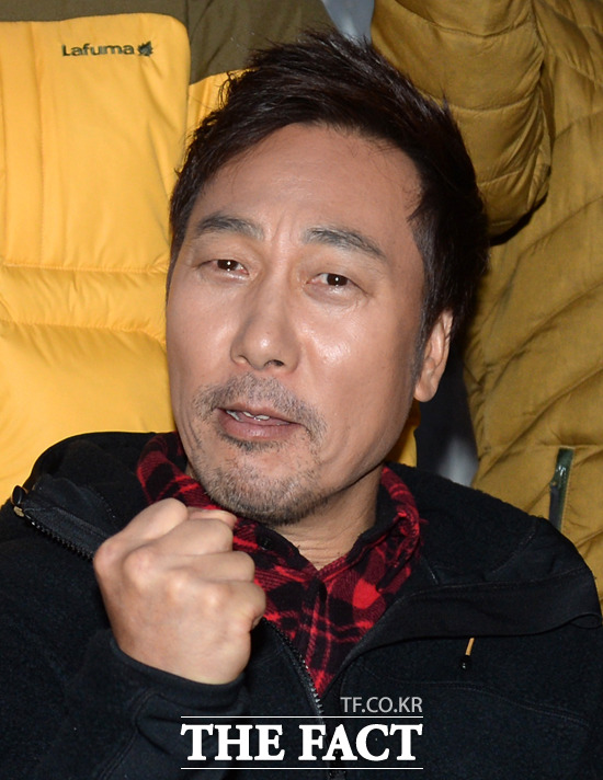 이문세, 결혼 승낙받기 위해 아내와 가출 이문세는 지난 2011년 9월 KBS2 승승장구에 출연해 아내와 결혼을 위해 가출을 결심했다고 털어놨다./이새롬 기자