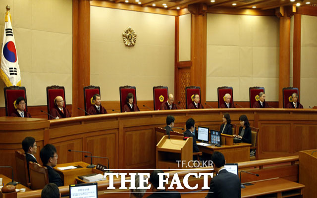 김영란법 운명은? 헌법재판소가 지난달 31일 김영란법에 대한 사건을 회부하기로 결정했다고 밝혔다. /임영무 기자