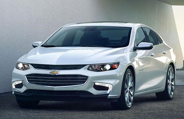 신형 말리부 출시는? 신형 말리부 풀체인지 모델이 공개됐다. 1960대에 처음 출시된 1세대 말리부를 시작으로 진화를 거듭해 8세대 신형 말리부의 탄생을 알렸다 /쉐보레 홈페이지