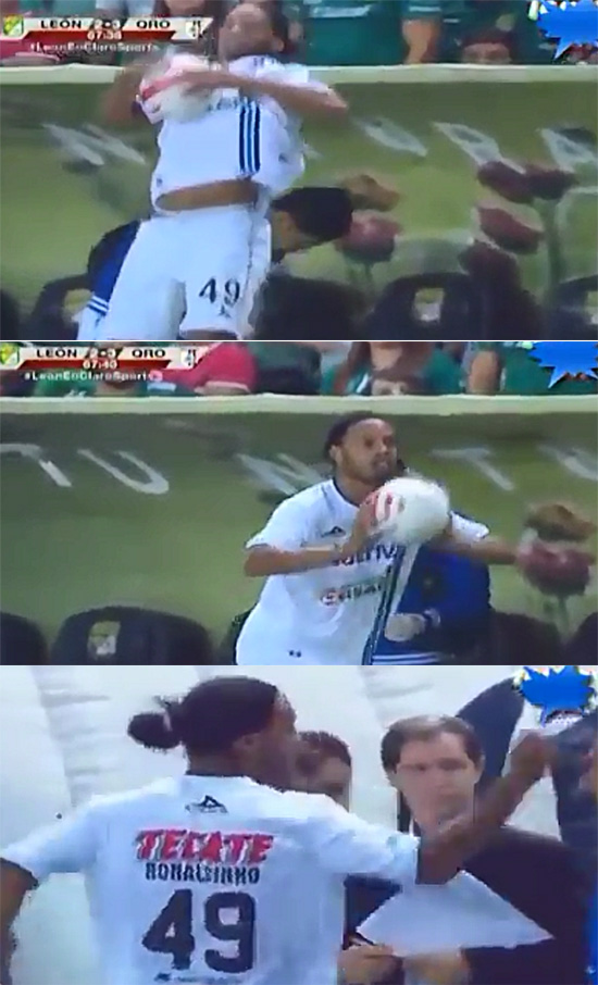 호나우지뉴, 도대체 왜? 호나우지뉴가 지난 5일 레온 드 알다마스 경기장에서 열린 멕시코 리가 MX 클라우수라 12라운드 클럽 레온과 원정 경기에서 후반 22분 교체됐으나 2분 뒤 상대 선수에게 공을 던지고 있다. / 유튜브 영상 캡처