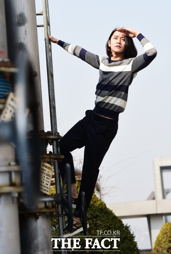 예능감?  따라 올 테면 따라 와 봐  노을 강균성이 유쾌한 매력으로 더팩트와 인터뷰를 마무리했다. /배정한 기자