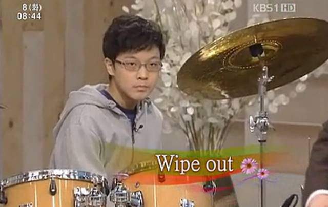 송유근, 뛰어난 드러머! 천재소년 송유근의 드럼 실력이 눈길을 끌고 있다. / KBS1 방송화면 캡처
