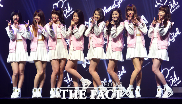 2015년 최고 유망주 오마이걸 비니 미미 아린 승희 지호 효정 유아 진이(왼쪽부터)가 20일 데뷔 쇼케이스를 열었다. /남윤호 기자