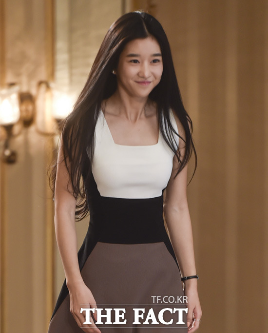 서예지 이상형 줄리안강. 배우 서예지가 장기하보다 줄리엔강이 이상형이라는 발언을 해 화제다. / 더팩트 DB