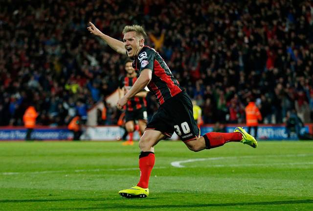 프리미어리그 기다려 AFC 본머스 미드필더 맷 리치가 28일 열린 볼턴 원더러스전에서 전반 44분 추가골을 터뜨린 뒤 기뻐하고 있다. / 본머스 페이스북