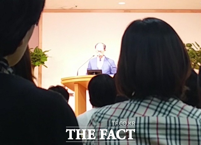 목회는 엄숙히 삼일교회를 성장시키며 스타 목사로 불리는 전병욱 목사는 최근 불거진 성추행 의혹으로 논란의 중심에 섰다./더팩트 DB