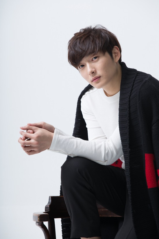 데이비드 오 데뷔. 데이비드 오가 11일 낮 12시 데뷔곡 알아 알아를 발표한다. /곤엔터테인먼트 제공