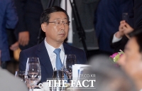 [TF포토] 박한우 사장, '자동차의 날 행사 참석'