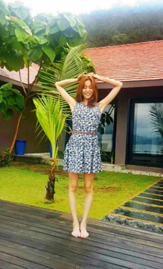 유이 마른 몸매. 가수 유이의 SNS에 올라온 사진 한 장이 눈길을 끈다. / 유이 인스타그램