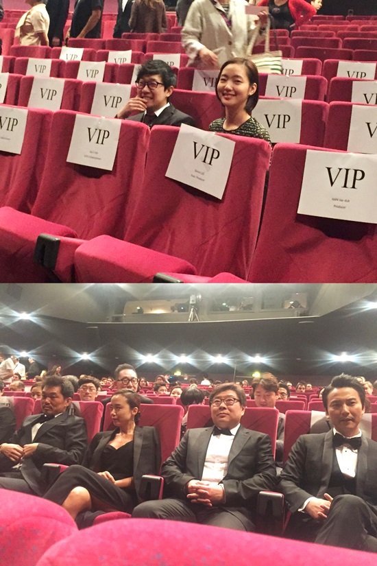 김고은-전도연 의리! 김고은(첫 번째 오른쪽)이 칸 드뷔시 극장에서 열린 영화 무뢰한 상영회에 참석해 전도연(아래 왼쪽 두 번째)을 응원하고 있다. /칸=성지연 기자