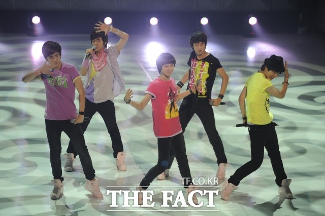 샤이니의 초창기 시절. 샤이니는 지난 2008년 누난 너무 예뻐로 데뷔했다. /더팩트DB