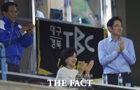 [TF포토] 이재용-홍라희 '야구장 나들이'