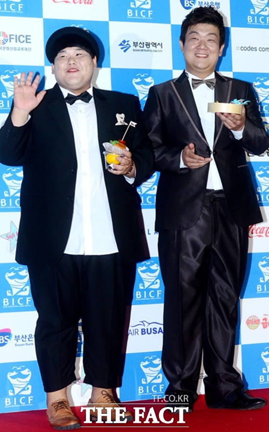 김수영, 유민상 살 좀 빼라! 개그맨 김수영(왼쪽)이 선배 개그맨 유민상에게 막말을 해 눈길을 끌었다./더팩트 DB