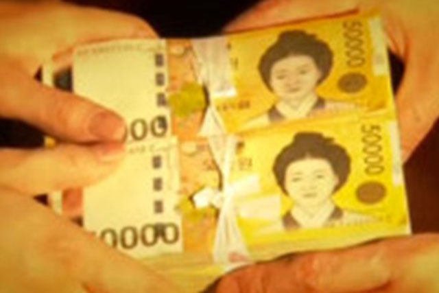 현대위아 채용, 연봉 폭발 현대위아 채용 소식이 들리자 누리꾼들은 현대위아의 높은 연봉에 깜짝 놀랐다./JTBC 뉴스 방송 캡처