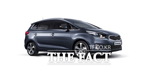 기아차 1.7 디젤 2016 카렌스 국내 최초 7단 DCT 탑재 기아자동차는 7단 DCT를 통해 연비를 향상하고, 신규 트림 신설 및 고객 선호사양 확대 적용으로 상품성을 강화한 2016 카렌스를 3일부터 시판한다고 밝혔다. / 기아자동차 제공