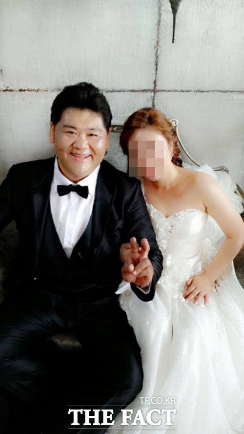 박광덕 재혼 아내 공개. 박광덕이 9살 연하의 아내를 공개했다. / 더팩트DB