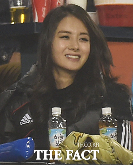 이승엽 이송정. 이승엽 이송정 부부에 관심이 집중되고 있다. 이승엽 이송정 부부는 서로에 대한 애정을 보였다. / 더팩트 DB