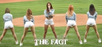 [TF포토] EXID' 야구장서 펼치는 화끈 댄스'