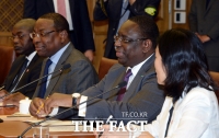 [TF포토] 정의화 국회의장 예방하는 마키 살 세네갈 대통령
