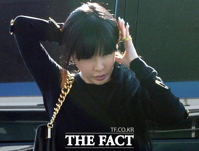 2NE1 박봄, YG 수장 양현석과 친구 관계 끊겨! 양현석이 2NE1 박봄과 친구 관계를 끊으면서 다양한 추측이 쏟아졌다. /더팩트DB
