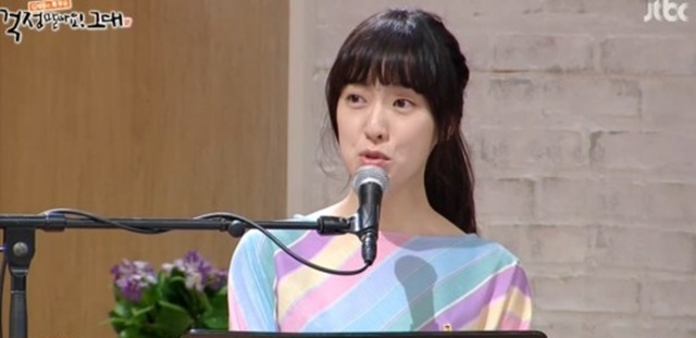 요조, 동안 미모. 요조가 36살 나이에도 소녀 같은 모습으로 눈길을 끌고 있다. /JTBC 김제동의 톡투유 캡처