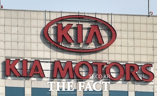 기아차 7월부터 맥시코 10개 도시 21개 대리점 개소 기아차 멕시코 판매법인(KMM)은 다음 달 1일 멕시코시티 등 현지에 공식 대리점을 열고 K3(현지명 포르테), 스포티지, 쏘렌토 등을 판매한다고 10일 밝혔다. / 더팩트 DB