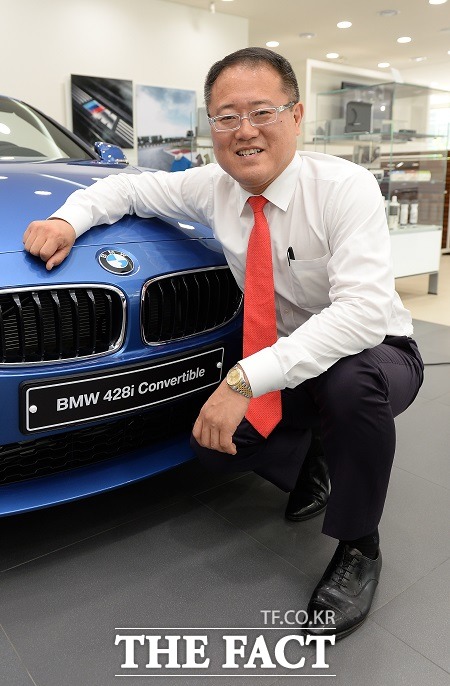 구 부장은 자동차 딜러가 갖춰야 할 가장 중요한 덕목으로 그 사람에게는 나는 유일한 담당 딜러라는 사실을 기억하고 초심을 잃지 않는 자세를 꼽았다.