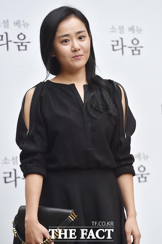 문근영 나이는? 문근영은 1987년생으로 현재 29살이지만, 동안 미모를 유지하고 있어 눈길을 끈다. /더팩트 DB