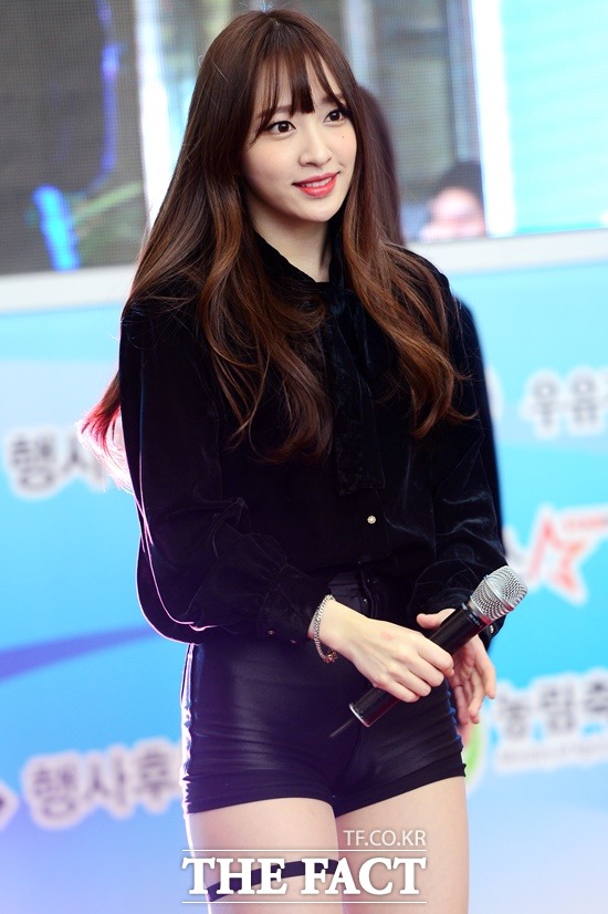 하니, 눈물 흘린 이유는? 하니가 방송에서 은퇴 발언과 함께 눈물을 보였다. /남윤호 기자