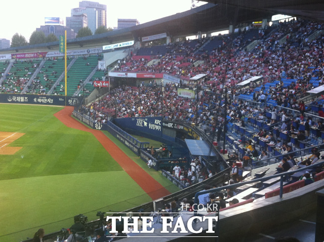 야구 경기에서 보크란? 보크란 주자가 루에 있을 때 투수가 규칙에 어긋나는 투구 동작을 하는 것을 말한다. /김광연 기자
