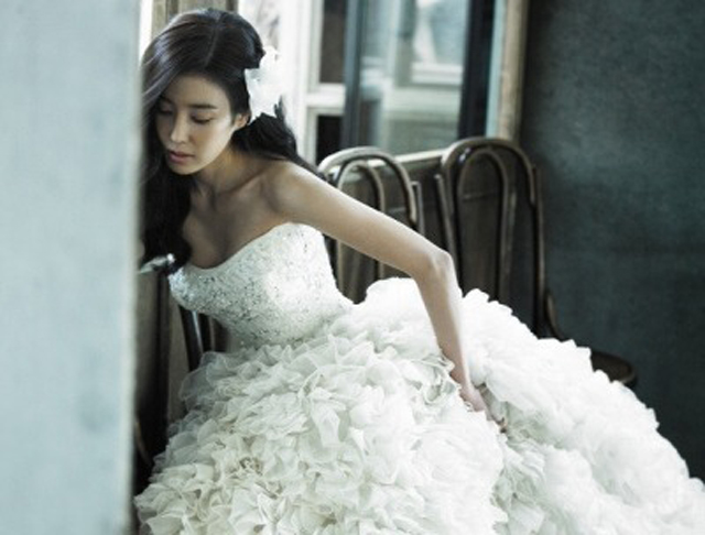 구민지, 조성모가 반한 이유 있었네, 구민지의 과거 직업 소식이 눈길을 끈다./ 조성모 구민지 웨딩화보