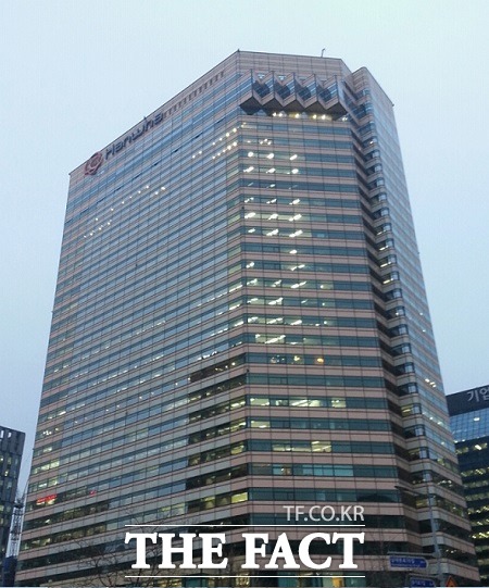 한화, 삼성테크윈 삼성탈레스 인수 완료 29일 한화가 삼성테크윈과 삼성탈레스를 계열사로 편입했다./ 더팩트DB