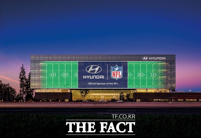 현대차, NFL 자동차 부문 공식 후원사로 4년간 활동 30일 현대자동차가 오는 2019년까지 미국 프로 풋볼리그(NFL) 자동차 부문 공식 후원을 한다고 밝혔다. / 현대자동차 제공