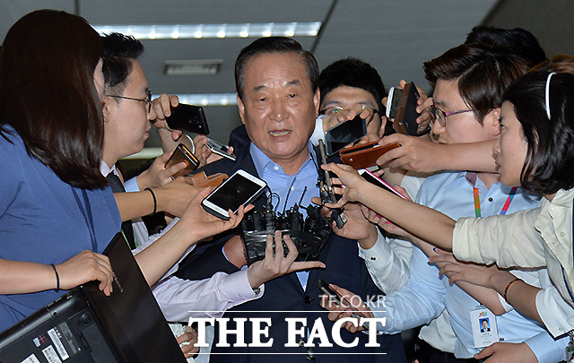 서청원 최고위원, 난 친박연대 출신 그러니까…유승민 원내대표는 물러나야