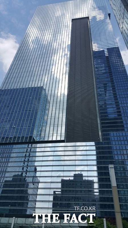 영업익 6조9000억 원 삼성전자가 7일 2분기 실적 가이던스를 발표하고 영업이익 6조9000억 원을 올렸다고 밝혔다./더팩트DB