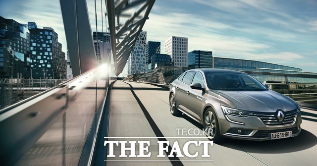 르노 탈리스만, SM7 후속 모델 확정 되나 6일(현지시간) 프랑스에서 르노가 자사 고급 플래그십 세단 탈리스만을 최초 공개했다. / 르노삼성자동차 제공