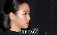 [TF클릭] 김고은, '매혹적인 붉은 입술'