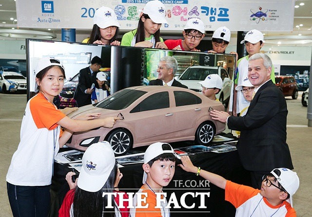 한국지엠, 자동차과학 육성 오토 사이언스 캠프 후원 한국지엠이 후원하는 2015 대한민국 오토 사이언스 캠프가 오는 31일까지 3박 4일 동안의 일정으로 충청남도 천안시에 있는 상록 리조트에서 진행된다. / 한국지엠 제공