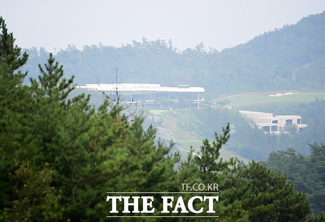 사우스케이프 전경. 이곳이 배용준-박수진 커플의 달콤한 허니문 장소가 됐다. /임영무 기자