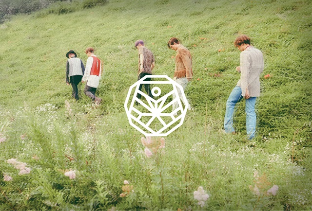 B1A4의 단체 티저 이미지. B1A4의 새 앨범 콘셉트는 꽃과 나비, 그리고 소년이다. /WM엔터테인먼트 제공