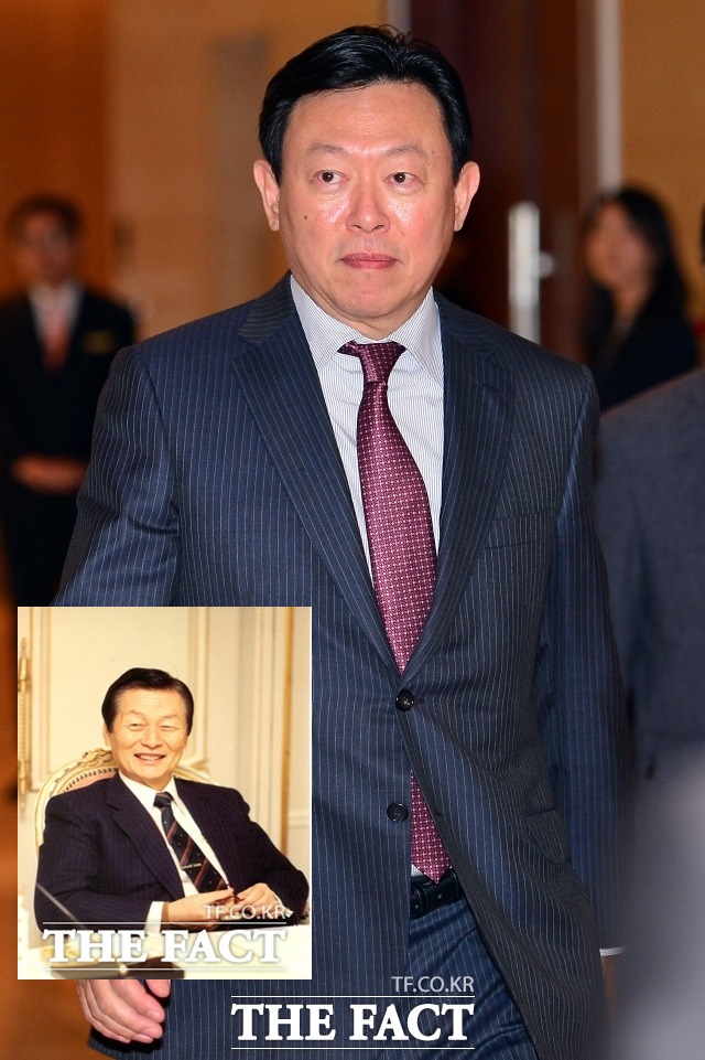 신동빈 회장, 일본 롯데도 장악? 신동빈 회장이 우호지분을 포함해 일본 롯데홀딩스 지분 50% 이상을 장악하고 있는 것으로 알려졌다. /더팩트DB