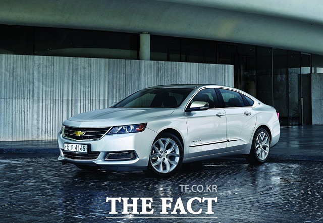베일벗은 쉐보레 임팔라, 사전계약 시작 북미 베스트셀링 프리미엄 세단 쉐보레 임팔라가 9월 본격적인 국내 판매 개시에 앞서 31일 사전계약에 돌입한다. / 한국지엠 제공