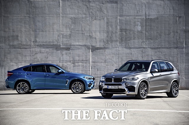 BMW 코리아, 뉴 X5 M·뉴 X6 M 공식 출시 12일 BMW 코리아가 강력한 파워와 역동적인 주행 성능, 스포티한 디자인으로 새롭게 탄생한 뉴 X5 M과 뉴 X6 M을 출시했다고 밝혔다. / BWM 코리아 제공