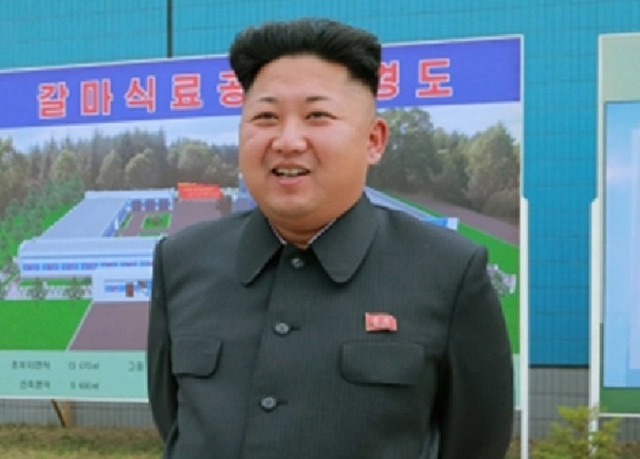 엄중한 군사도발 북한은 21일 남한이 있지도 않은 구실로 포탄을 발사했다며 전날 우리 측을 향한 포탄 도발 사실을 부인했다. 사진은 김정은 북한 국방위원회 제1위원장./조선중앙통신 갈무리