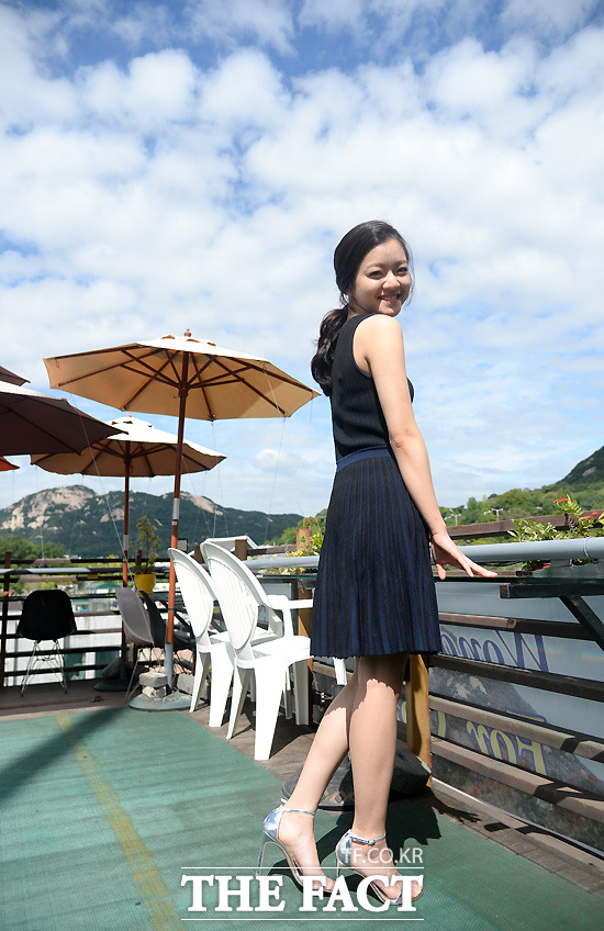 비정규직 인턴 이미례입니다. 고아성은 지난 5월 칸국제영화제를 통해 월드프리미어로 공개된 영화보다 달라진 부분에 대해 말하며 흡족한 표정을 지었다. /이효균 기자