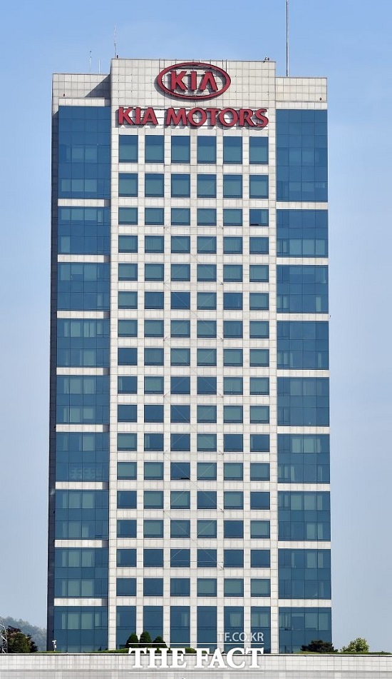 기아자동차 역시 추석 귀향 시승단 이벤트 등 9월 한 달간 다양한 프로모션을 시행한다.