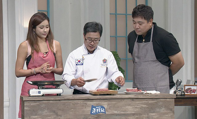 오는 6일 밤 9시 30분 방송하는 곽승준의 쿨까당에서는 한식대첩3 우승자 임성근 셰프가 초간단 고기구이 3.3.3 법칙을 공개한다./사진제공=tvN 곽승준의 쿨까당