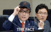 [TF포토] 김상민, '이건 그냥 모자가 아니다'